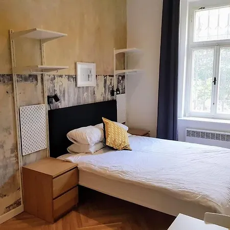 Stylish By Namesti Miru Apartment Prague